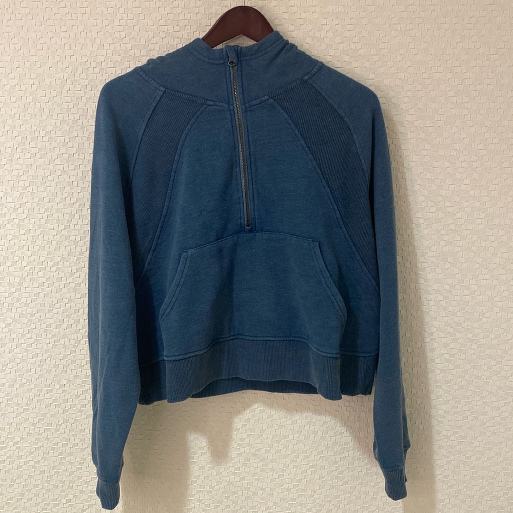 Crop hoodie